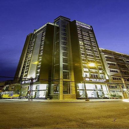 โรงแรมโรส เอมเมอรัลด์ พนมเปญ ภายนอก รูปภาพ