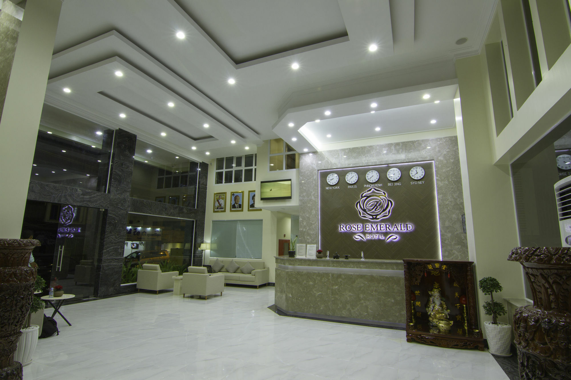 โรงแรมโรส เอมเมอรัลด์ พนมเปญ ภายนอก รูปภาพ