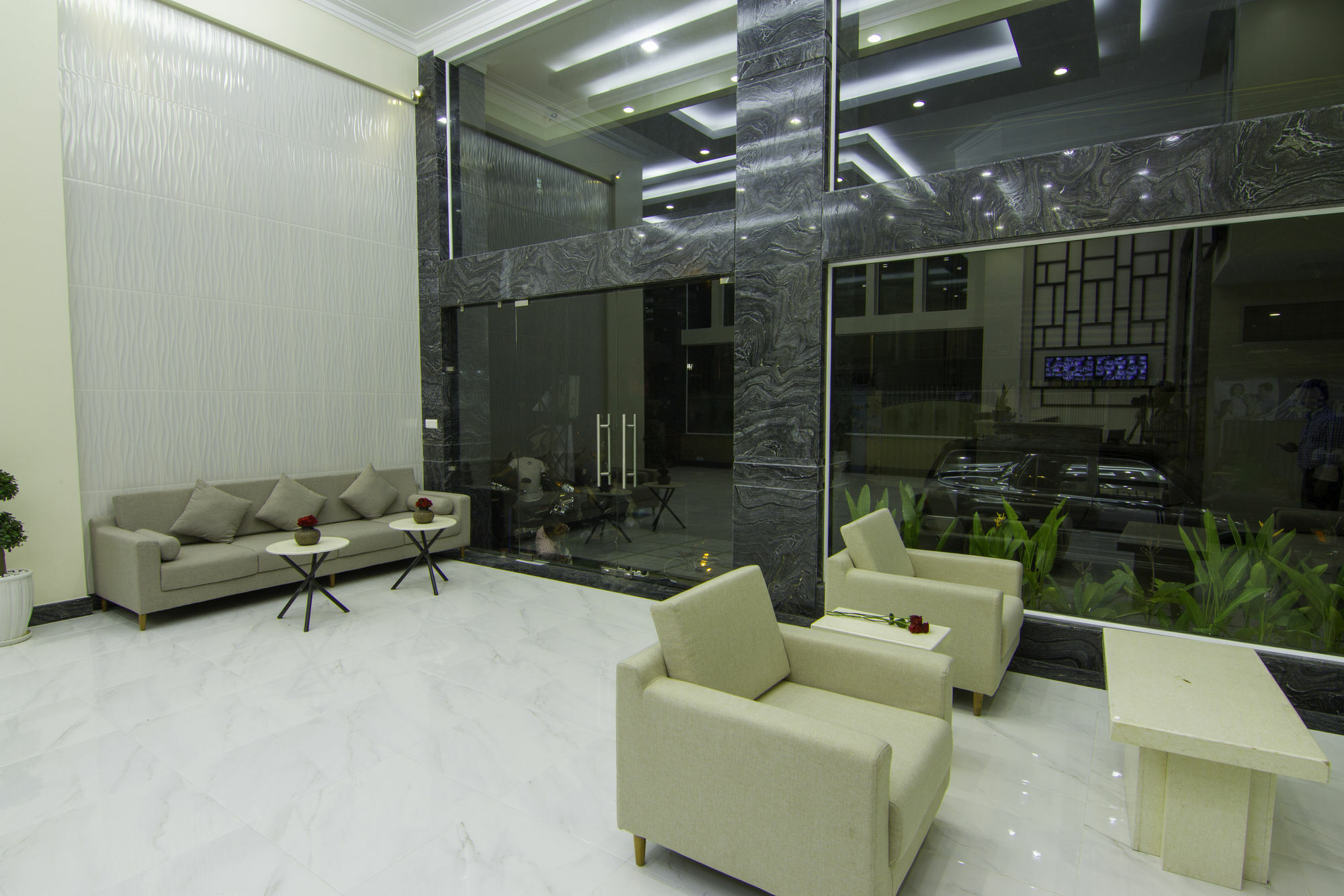 โรงแรมโรส เอมเมอรัลด์ พนมเปญ ภายนอก รูปภาพ
