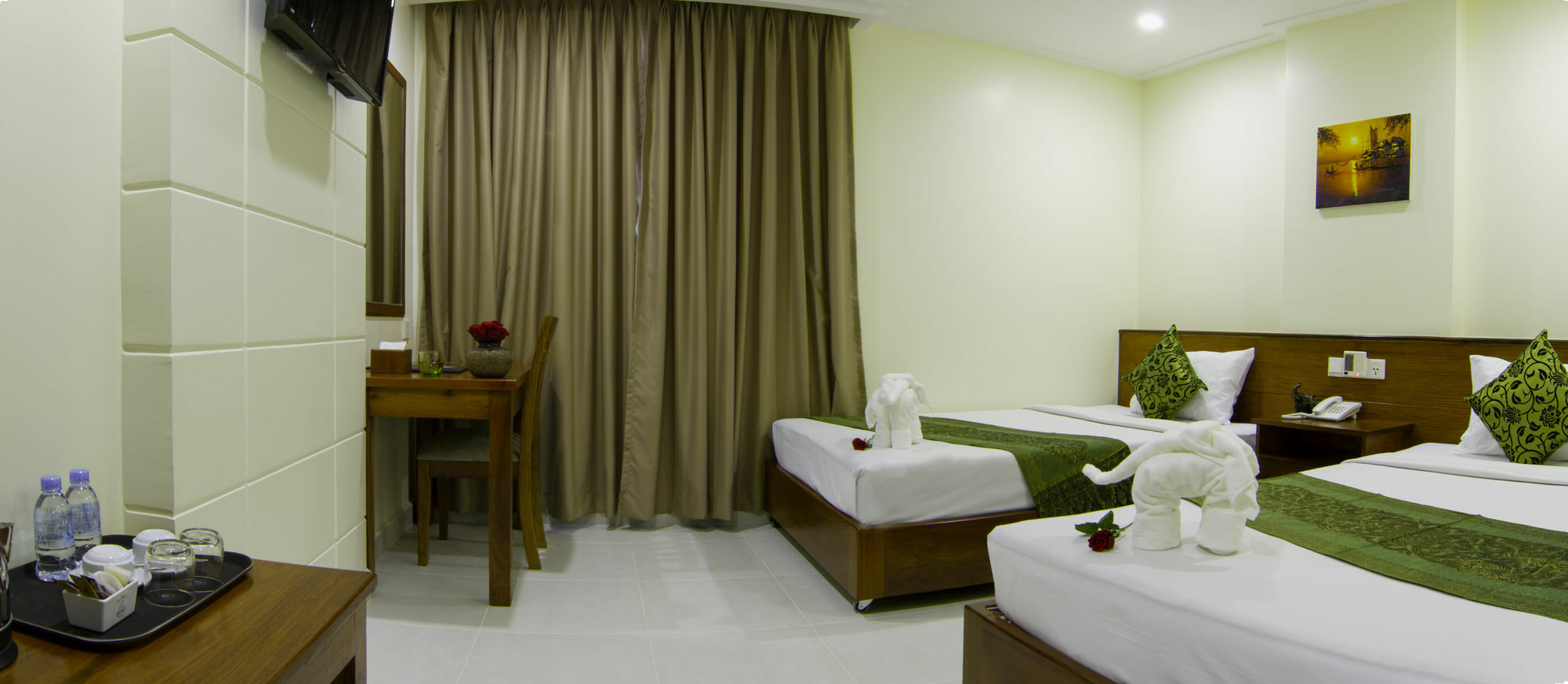 โรงแรมโรส เอมเมอรัลด์ พนมเปญ ภายนอก รูปภาพ